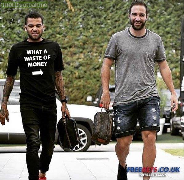 Dani Alves and Higuain turning up to Juventus training this morning..
