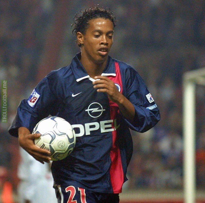 15 years ago, Ronaldinho made his PSG debut. Before it was cool to play for PSG.