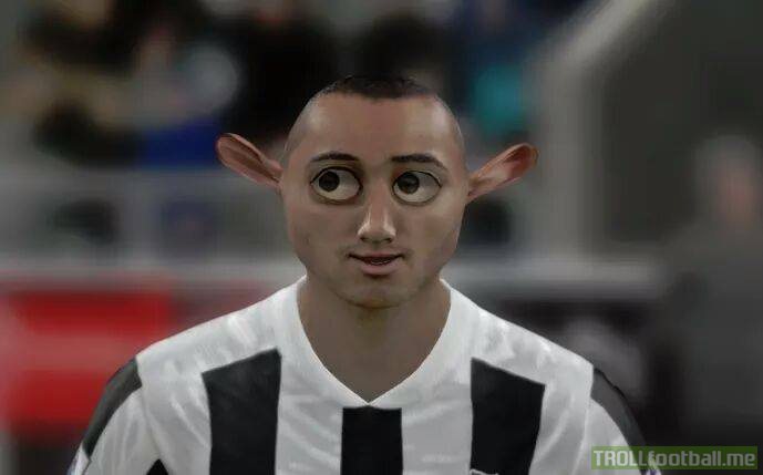 Player faces in FIFA 17 look so realistic😂😂