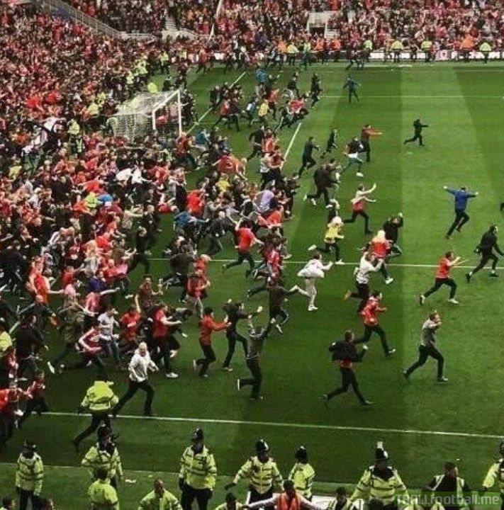 Man United fans after Pogba and Zlatan scored.