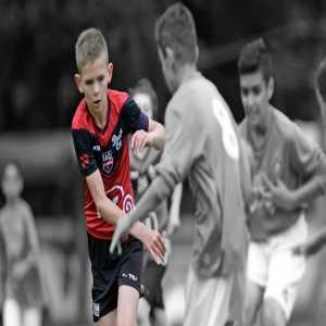 A young player of EA Guingamp died tonight - Baptiste Le Foll