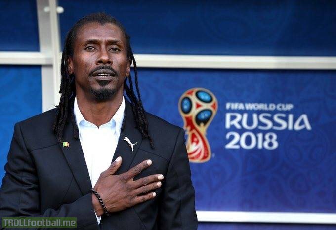 Introducing the coolest manager at the WorldCup, Senegal's Aliou Cisse  🇸🇳   The youngest (42) and only black coach at the World Cup. Senegal are the only African team to win a game so far.