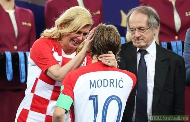 Croatian President wiping Luka's tears is the best pic you'll see on Internet!  So Proud of you Luka Modric