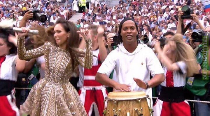 Ronaldinho playing the drums at the World Cup Final.  I LOVE THIS GAME!
