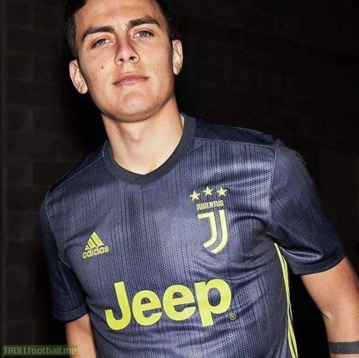 Juventus have released images of their new eco-friendly 3rd kit for the 2018/19 season. It's made entirely from plastic collected from the oceans and also the 200million new fans since Ronaldo signed. SerieA