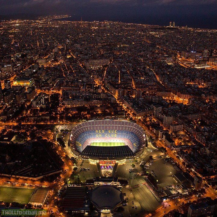 Camp Nou looking downright magical right about now.