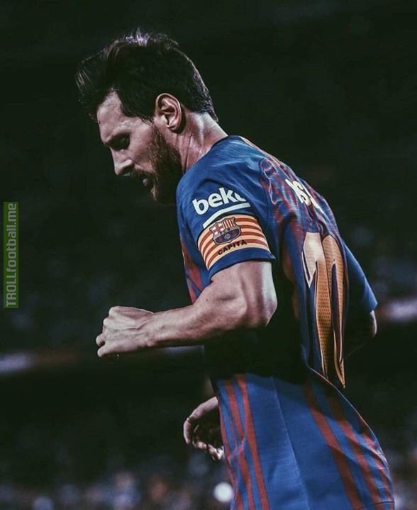 " I think when he leaves , no one will be able to take his No. 10 " - Ronaldinho on Messi 👑🐐 . JwT