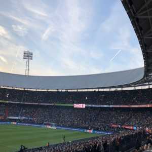 Feyenoord vs Venlo match delayed due to light failure
