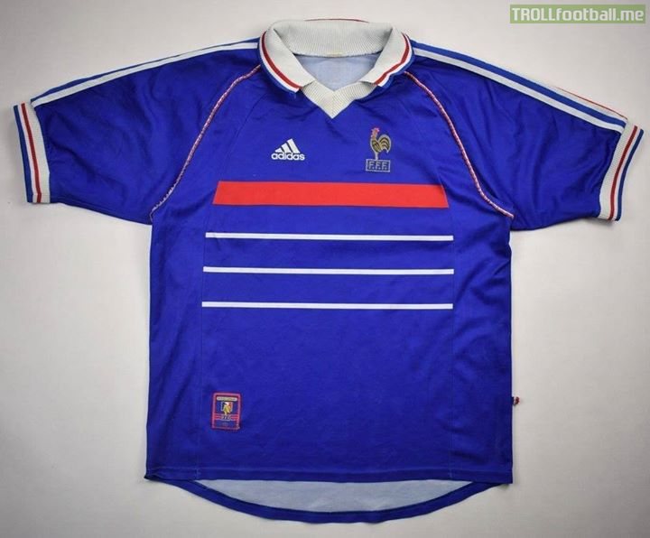 Who do you think of when you see this shirt? 🤔🇫🇷