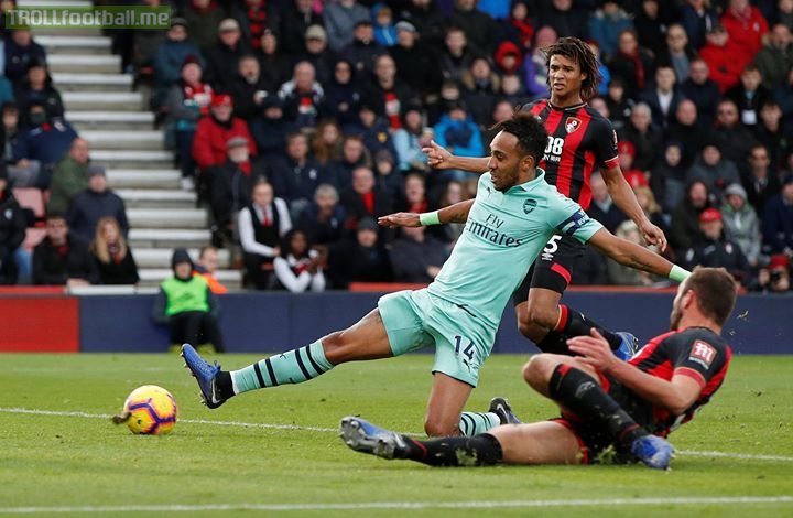 Pierre-Emerick Aubameyang pops up with the winner and Arsenal's 1,800th Premier League goal to beat Bournemouth 2-1, moving the Gunners one point from Chelsea