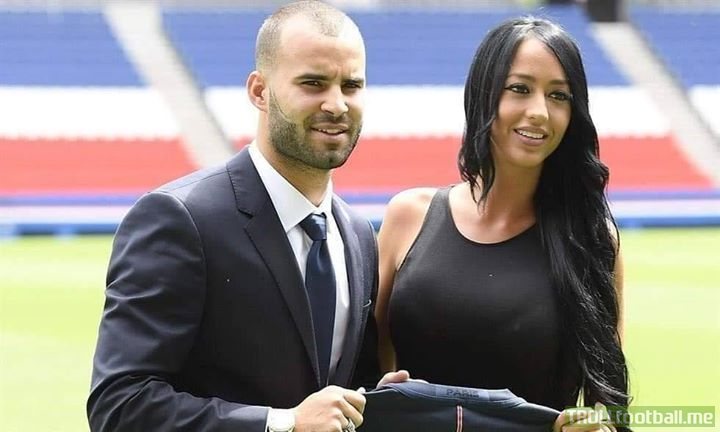 PSG’s Jesé Rodríguez got his ex-girlfriend Aurah Ruiz eliminated from Spain’s version of Big Brother by spending €5000 on voting texts/calls.   The pettiest man in history. 😂