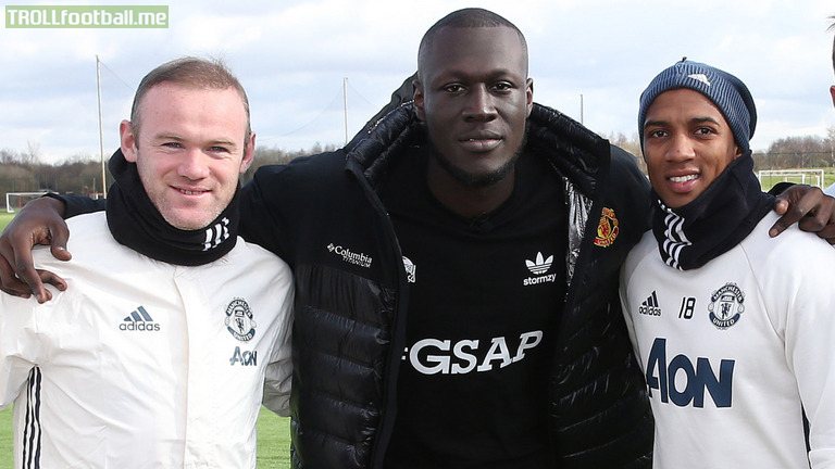 Lukaku pictured after signing for Man United