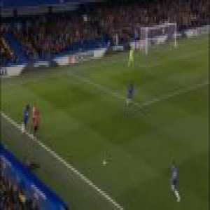 David Luiz outrageous backheel nutmeg under pressure against Southampton