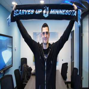 Vito Mannone signs for Minnesota United
