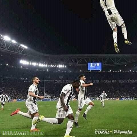 Cristiano Ronaldo Please Come Down!🙏😂🤣