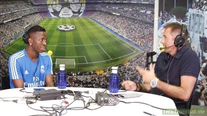 Vinicius: I dream to score a hattrick against Barça like Ronaldo.  Reporter: Ronaldo scored a hattrick against Barça?  Vinicius: No, he dreamed as well.