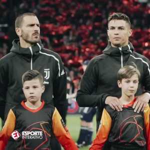 Cristiano Ronaldo makes mascot's day with awesome gesture