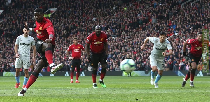 Man Utd 2-1 West Ham   Paul Pogba scores from the spot twice to maintain United's push for a top-four finish