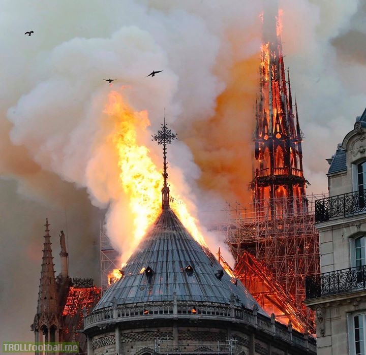 Off-Topic:  The most iconic and historic 850 year old cathedral in the world NOTRE DAME in Paris under devastating fire. Very sad day for all Christians in the world. 😢😭   StayStrongFrance 🇫🇷💪
