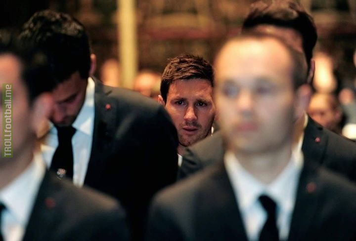 ✅Messi at Tito's funeral  ✅Tito Vilanova received Messi at his home on April 19, 2014, 6 days before he died, and convinced him to stay at Barça when Leo was very discouraged and considered to change clubs.