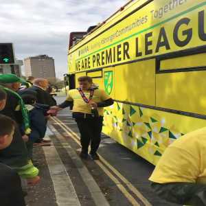 Norwich City's team bus having 'issues' during their promotion parade