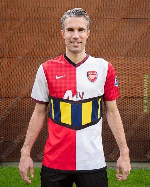 Robin Van Persie on the day he retires wearing a jersey of all the teams he played for.  Imagine what Zlatan's would look like 😂