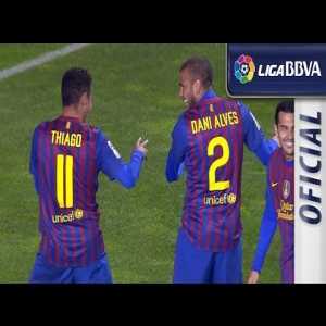 Puyol breaking up Thiago and Alves' celebration dance after fifth goal against Rayo Vallecano
