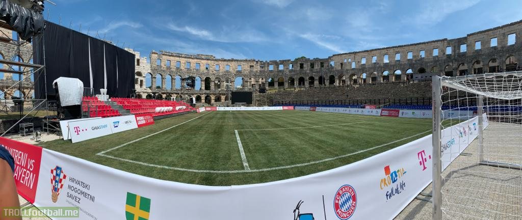 Croatia Legends and Bayern München Legends are playing tonight at the 2,000 year old amphitheatre in Pula, Croatia.