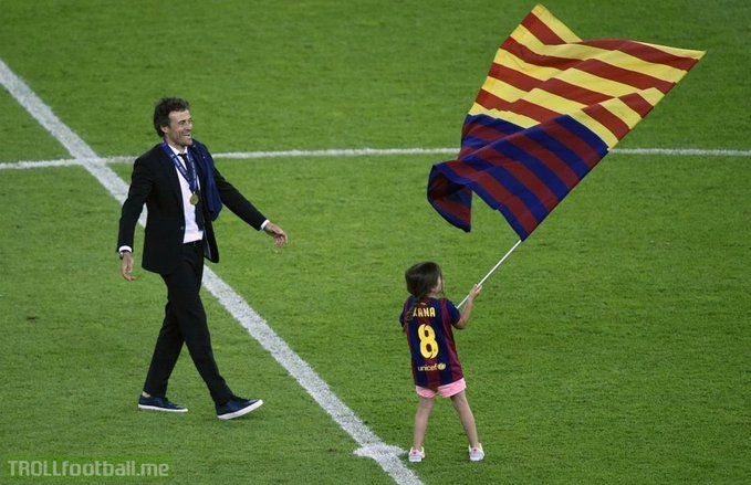 Luis Enrique's 9 year old daughter Xana has passed away after battling cancer.   Our thoughts are with his family during this horrific time 😢