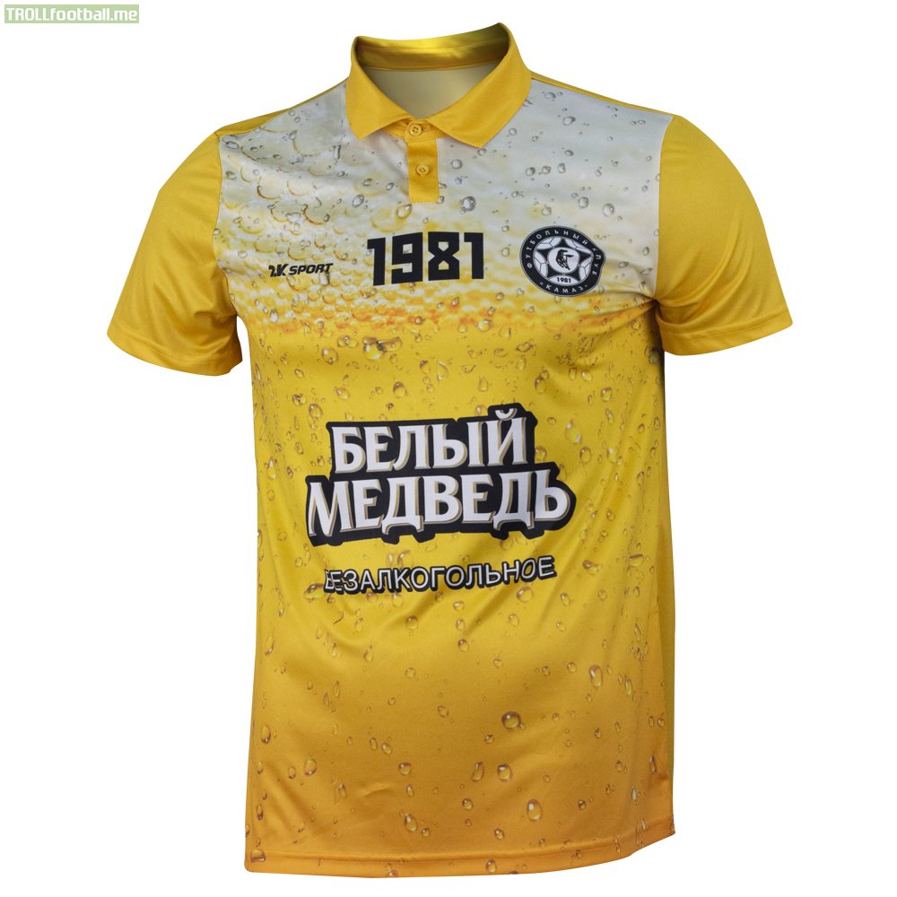 This kit of FC KAMAZ (plays in the 3rd Russian league) is amazing.