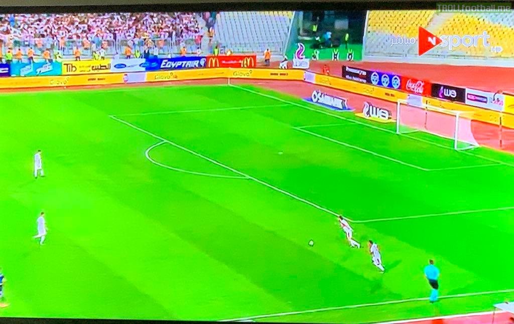 Egyptian goalkeeper disappears during open play for over 30 seconds during Egyptian Cup Final; No one pats an eye