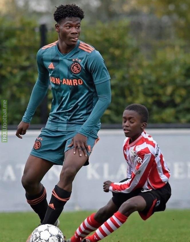 Sparta Rotterdam U15’s against Ajax U15’s. David Easmon is 14 years old...