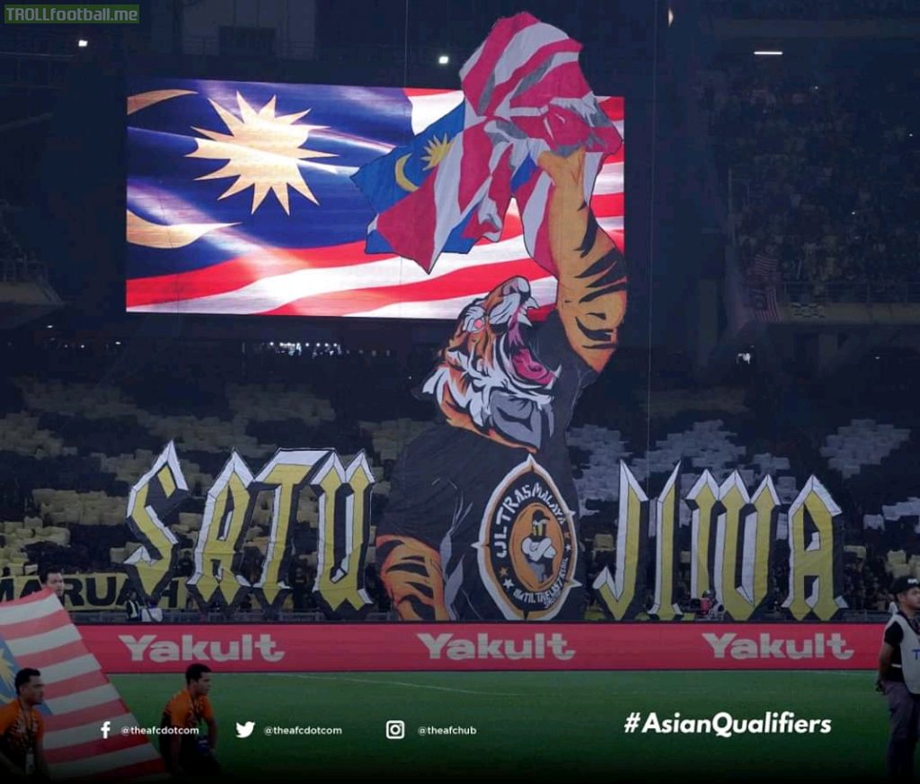 Passion shown by the Malaysian fans (Ultras Malaya) in today's World Cup Qualifying game against Indonesia at their home. FT Malaysia 2-0 Indonesia