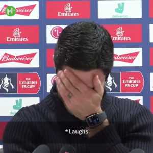 Arteta's press conference gets interrupted by an Everton ringtone