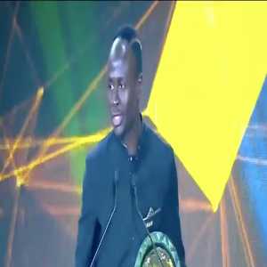 Sadio Mané's acceptance speech confuses swedish press. Did he really thank swedish former footballer Tomas Brolin? Why? @2:02 in clip