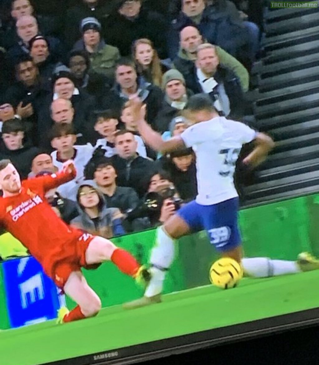 This wasn't a caution in today's Spurs - Liverpool game