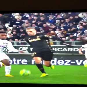 Monaco's penalty shout vs. Amiens (foul on Slimani)