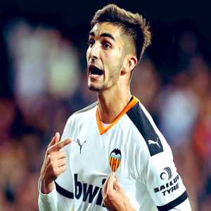 [Hector Gomez] Ferran Torres has always wanted to renew. He wants to stay at Valencia CF. He wants to be captain. He's also going to wait because he wants VCF to value him for what he is. It's up to the club to make him the offer he deserves.