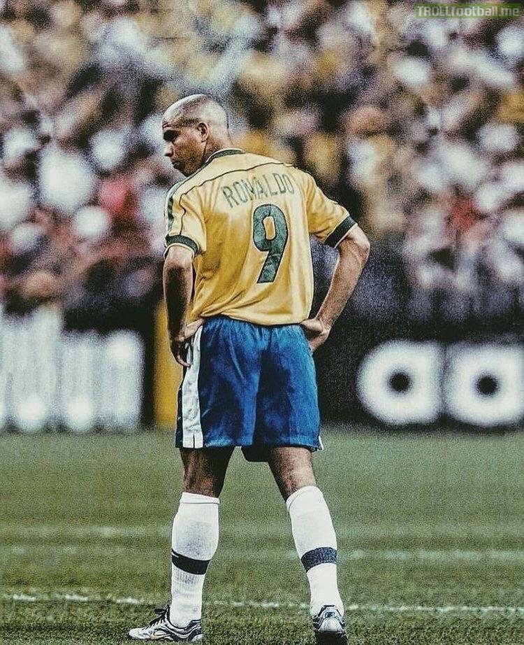 R9 - the greatest striker ever played the beautiful game!