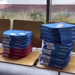 Danny Rose sent lots of Dominos Pizza to the NHS staff at North Middlesex Hospital and donated £19,000.