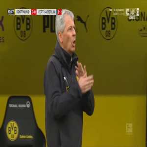 Jadon Sancho (Borussia Dortmund) miss vs. Hertha Berlin (51')