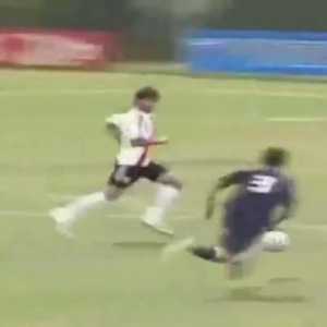 [River Plate] Throwback rabona from Lamela in his youth days playing for River in honour of his Puskas win