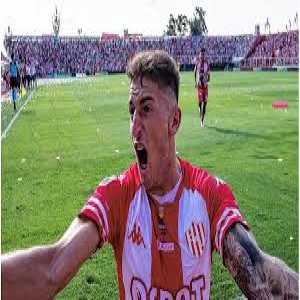 [César Luis Merlo] Orlando City is close to signing 20 year old Argentine Gastón González from Unión de Santa Fe. The latest offer is for $3.2M and they would allow the player to stay in Argentina until May.