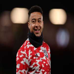 [Fabrizio Romano]Newcastle will push again on Jesse Lingard deal in the next hours. Magpies board working hard to sign Jesse at least until the end of the season, then he'll become a free agent. ⚪️ #NUFC Negotiations ongoing with both Manchester United and Lingard representatives.
