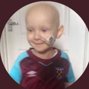 [Isla Caton] It is with the heaviest of broken hearts that we must announce Isla gained her angel wings early hours of this morning, it was very peaceful and surrounded by the continued love of Nicola, Michael & Millie 💔💔God bless our brave Isla (Young West Ham who suffered from Neuroblastoma)