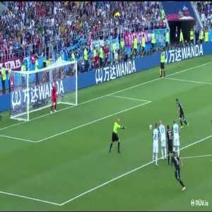 Iceland goalkeeper and filmmaker Hannes Halldórsson has retired - here is his penalty save against Argentina at the 2018 World Cup.