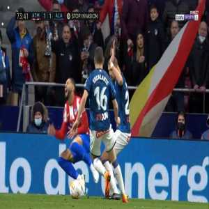 Atlético Madrid [2]-1 Alaves - Luis Suarez penalty 74'
