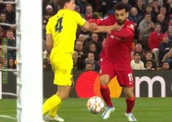 Liverpool penalty shout Vs Villarreal