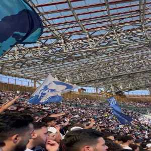 [Marco Conterio] Napoli playing recorded whistles through the stadium loudspeakers to drown out chants against owner Aurelio De Laurentiis