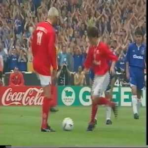 On this day 25 years ago, Chelsea's Robbie Di Matteo scored this goal against Middlesbrough in the 1997 FA Cup Final - which was then the fastest goal ever scored in the fixture.